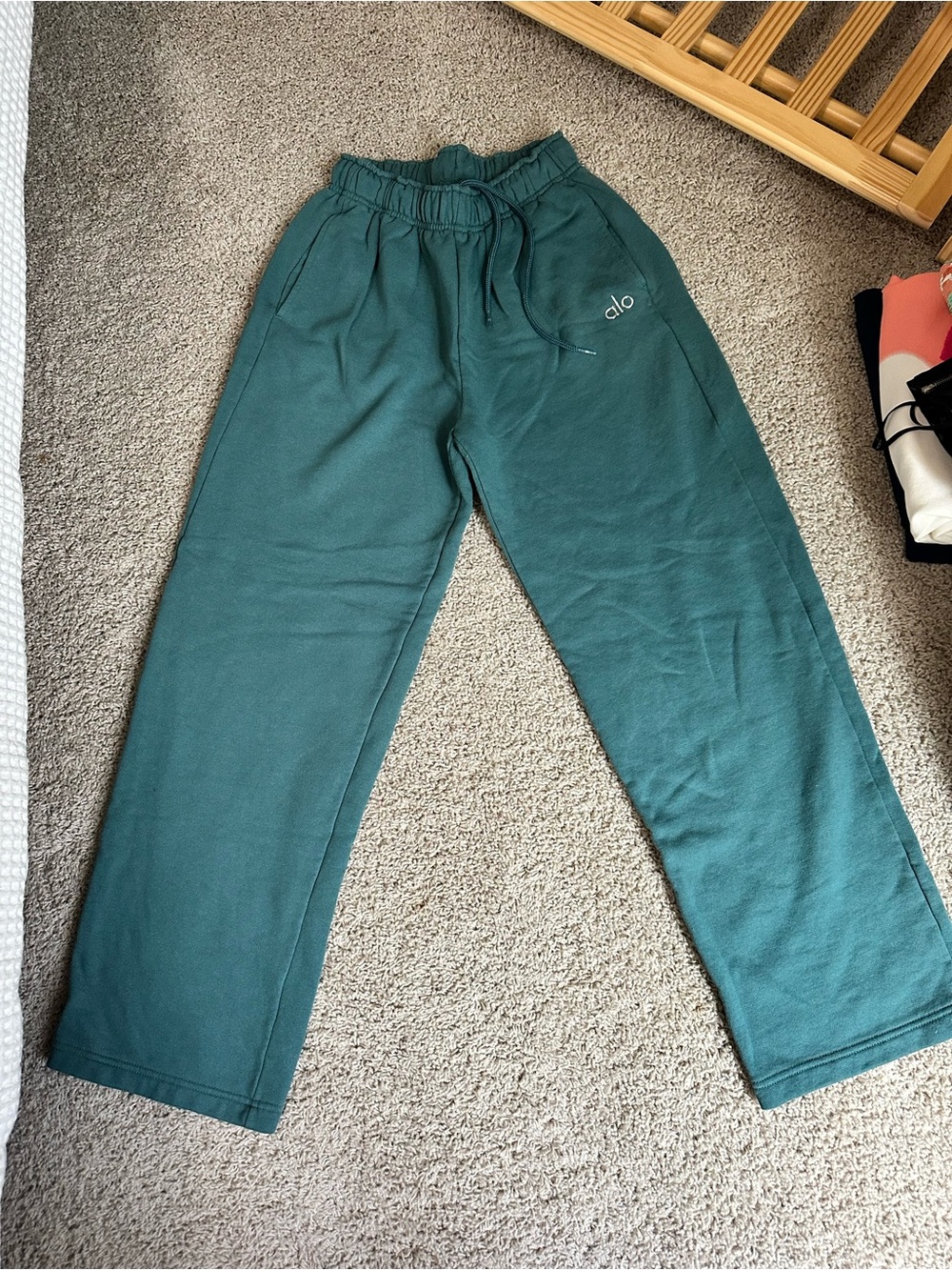 ALO Yoga Kids Teal Jogger Sweatpants